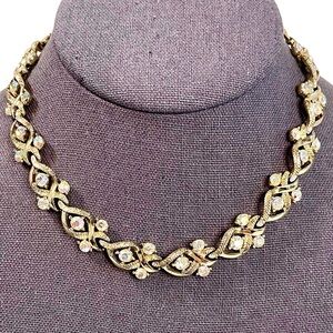❤️ Vintage 1950’s Aurora Borealis Gold Tone Scrolling Choker